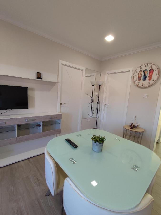 Precioso Apartamento 3 Dormitorios, Aire Acondicionado Menos 10 Min A Pie Feria Jerez De La Frontera Херес-де-ла-Фронтера Экстерьер фото