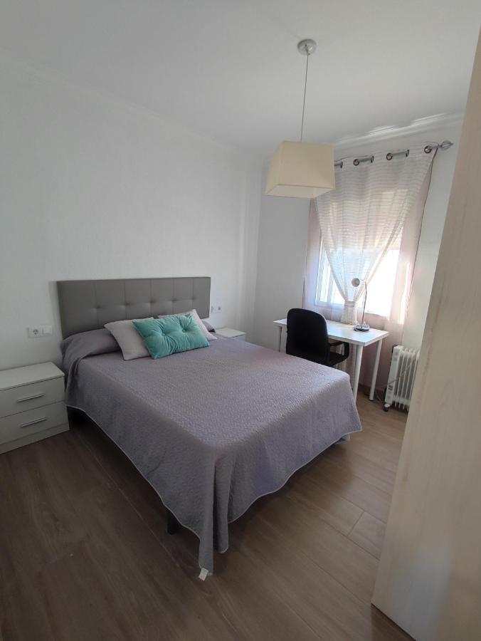 Precioso Apartamento 3 Dormitorios, Aire Acondicionado Menos 10 Min A Pie Feria Jerez De La Frontera Херес-де-ла-Фронтера Экстерьер фото