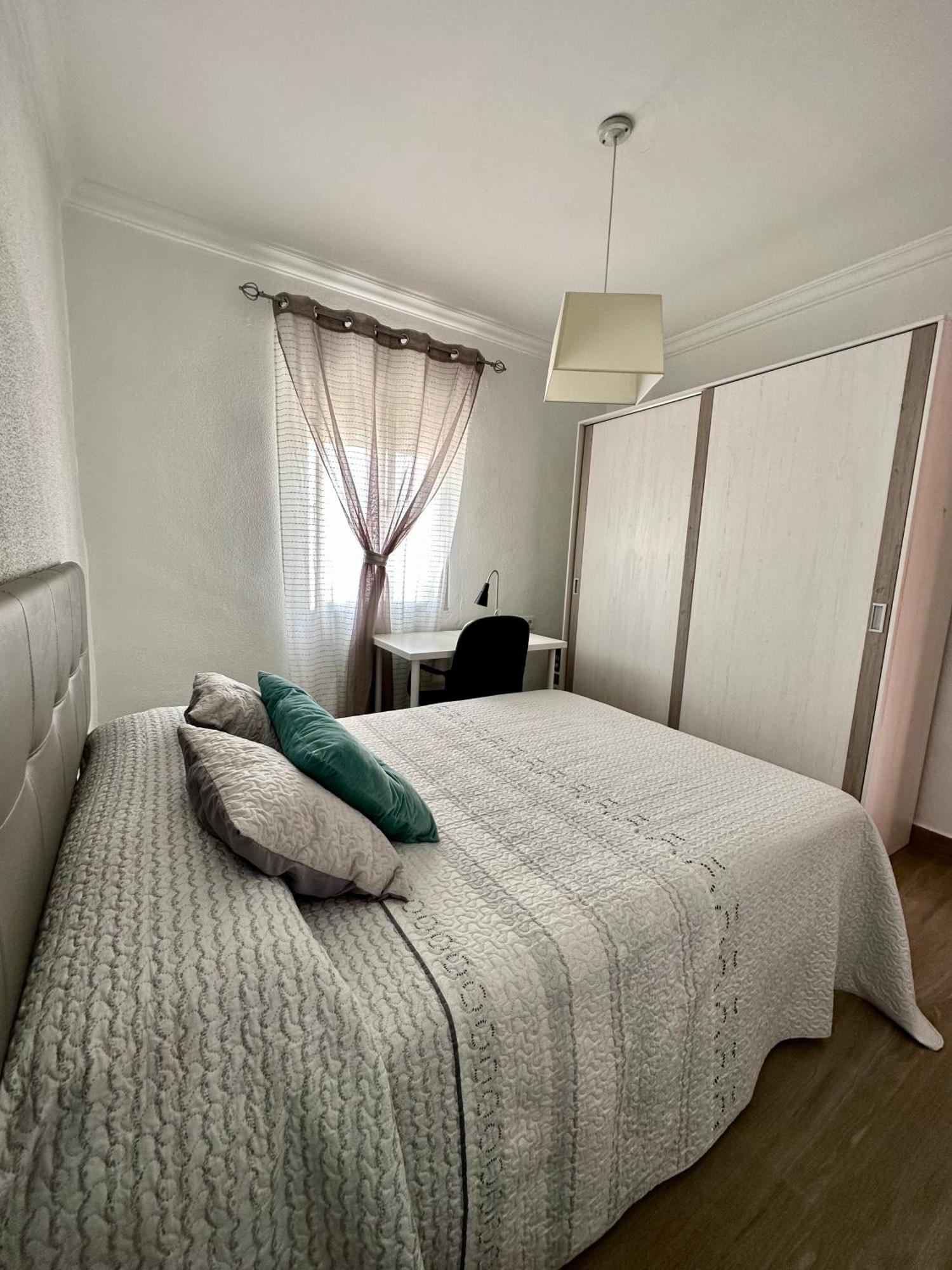 Precioso Apartamento 3 Dormitorios, Aire Acondicionado Menos 10 Min A Pie Feria Jerez De La Frontera Херес-де-ла-Фронтера Экстерьер фото